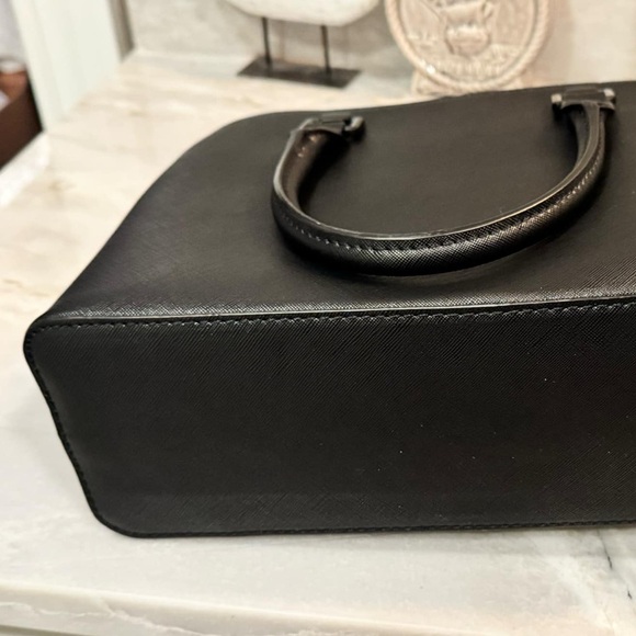 Aldo black tote purse with chain tassel like new LARGE - Picture 3 of 13